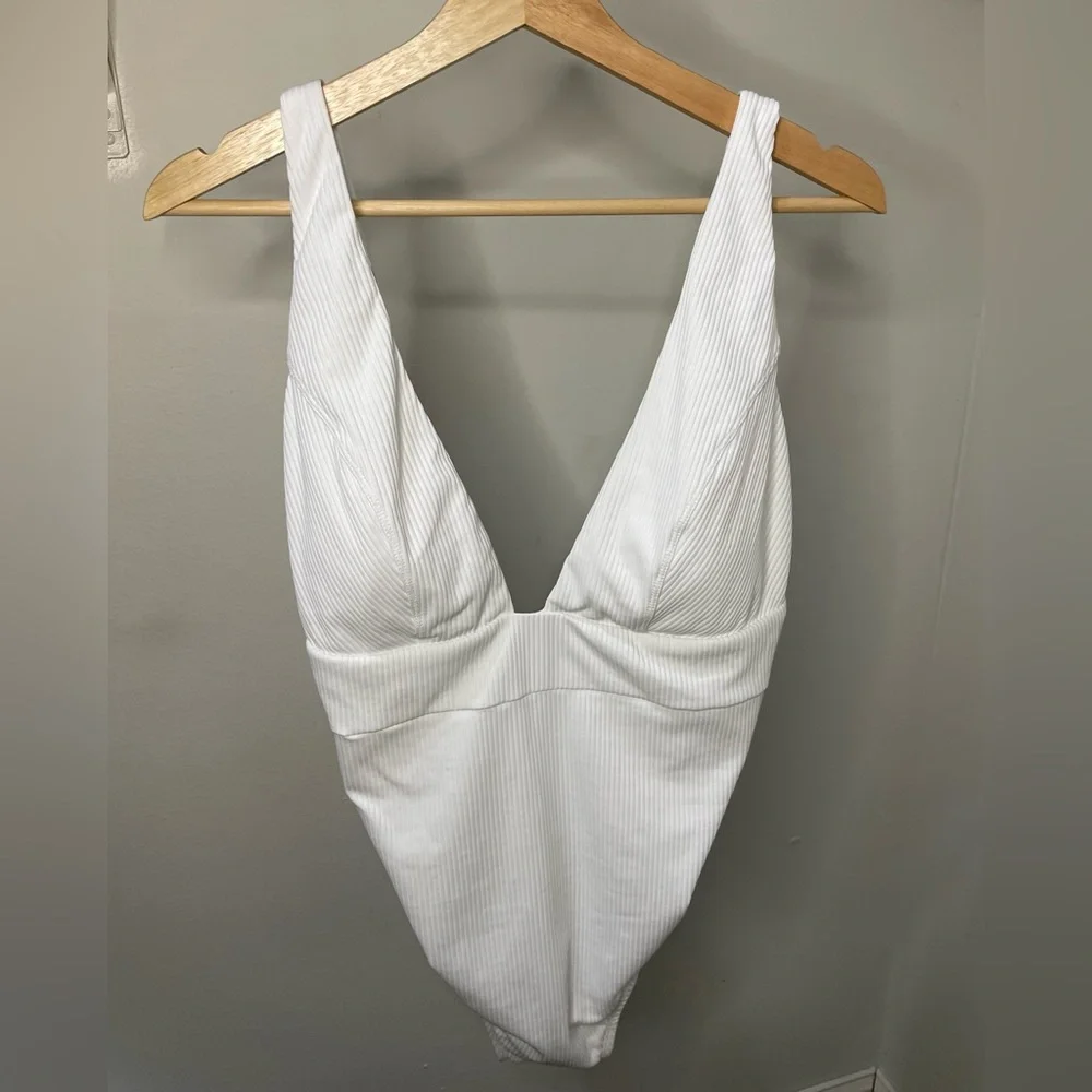NWT - $128 ANDIE Swim - ‘Sardinia’ Ribbed One Piece - White | XXLT Tall